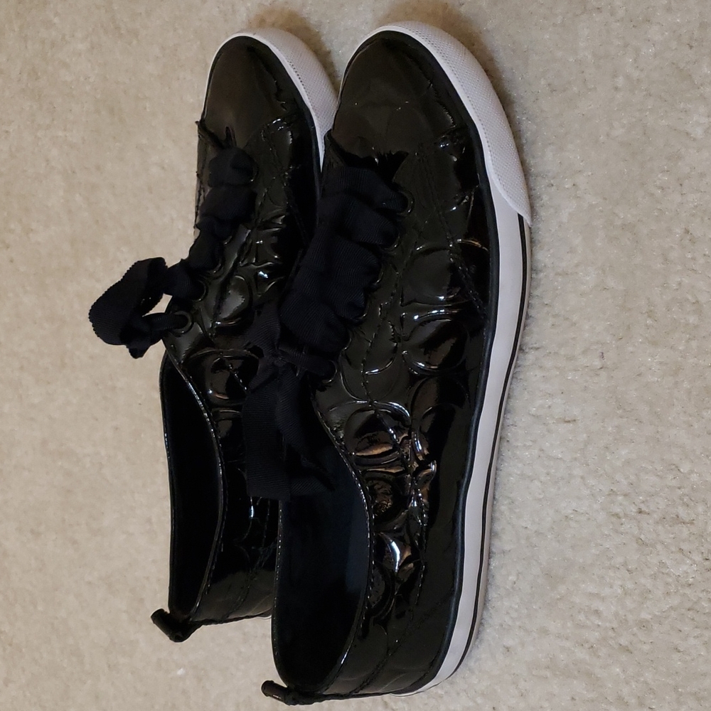 COACH Outstanding Sz 7.5 (roomy)signature tennis shoes.  Black